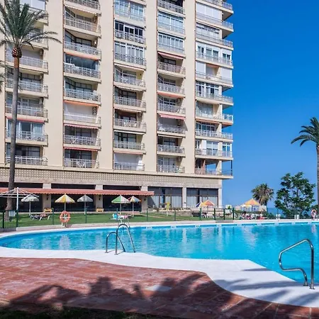 ¡magnificas Vistas Al Mar! Piscina Y Wifi Gratis Torremolinos