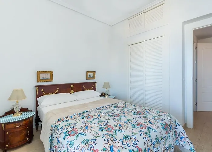 ¡magníficas Vistas Al Mar! Piscina Y Wifi Gratis Apartamento *